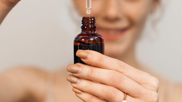 Nanoil Castor Oil: el aceite de belleza estrella en Instagram y TikTok. ¿Cómo funciona?